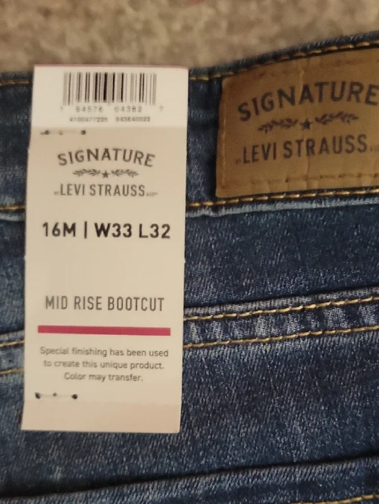 NWT Signature by Levi Strauss Mid-Rise Bootcut Jeans - Blue - Picture 2 of 6